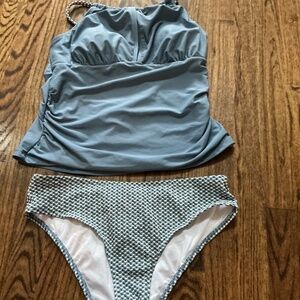 Blue and White chic women’s bathing suit